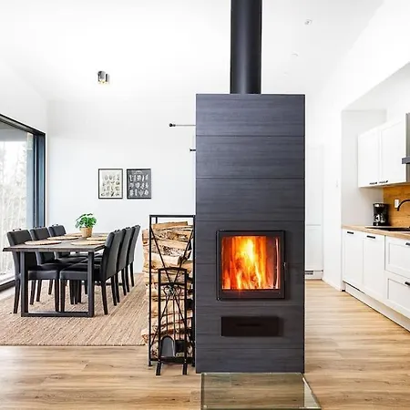 Karina - Beachfront With Jacuzzi Willa Porvoo