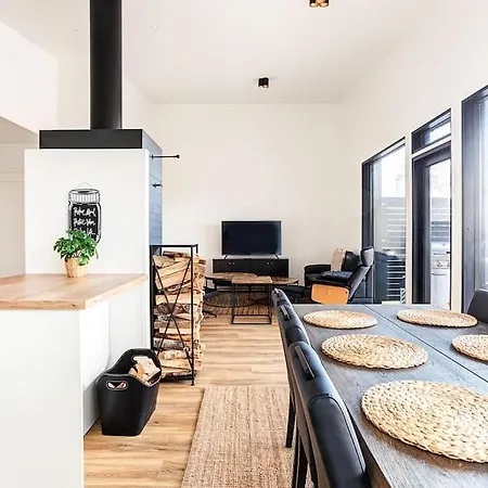 Karina - Beachfront With Jacuzzi Willa Porvoo