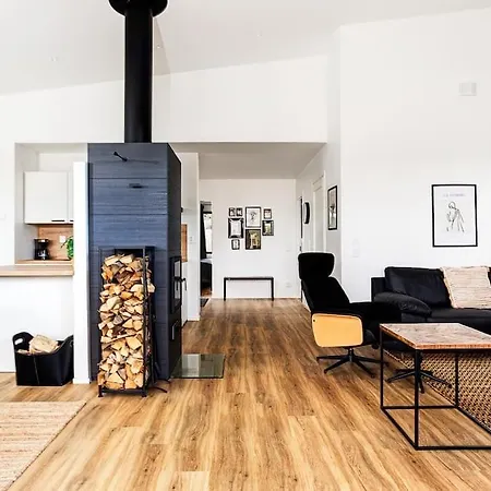 Karina - Beachfront With Jacuzzi *