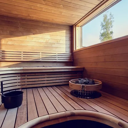 Karina - Beachfront With Jacuzzi * Borgå