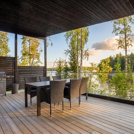 Villa Karina - Beachfront With Jacuzzi Porvoo