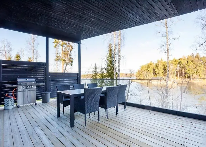 Villa Karina - Beachfront With Jacuzzi *