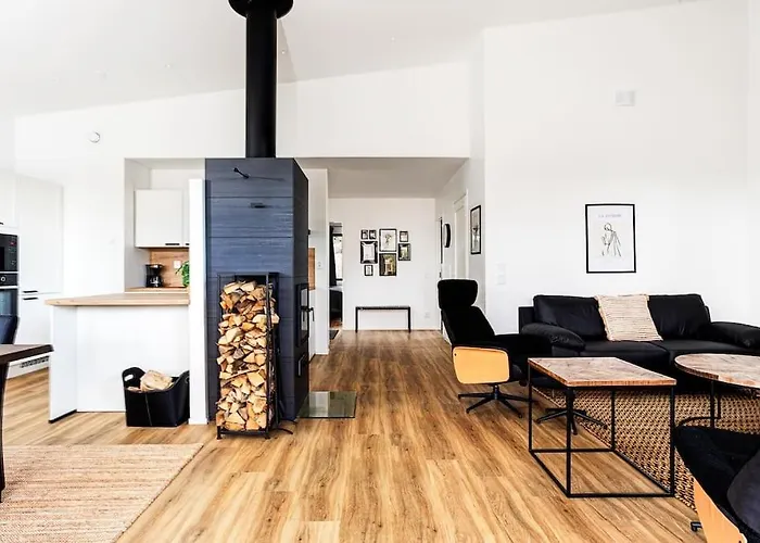 Karina - Beachfront With Jacuzzi *