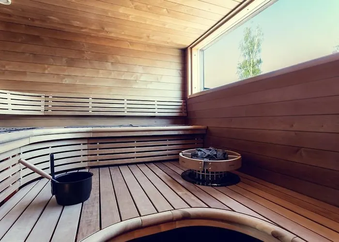 Karina - Beachfront With Jacuzzi * Borgå