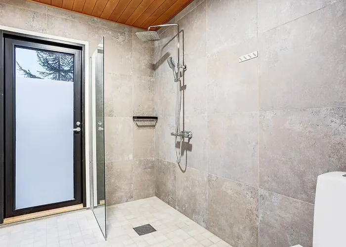 Villa Karina - Beachfront With Jacuzzi *